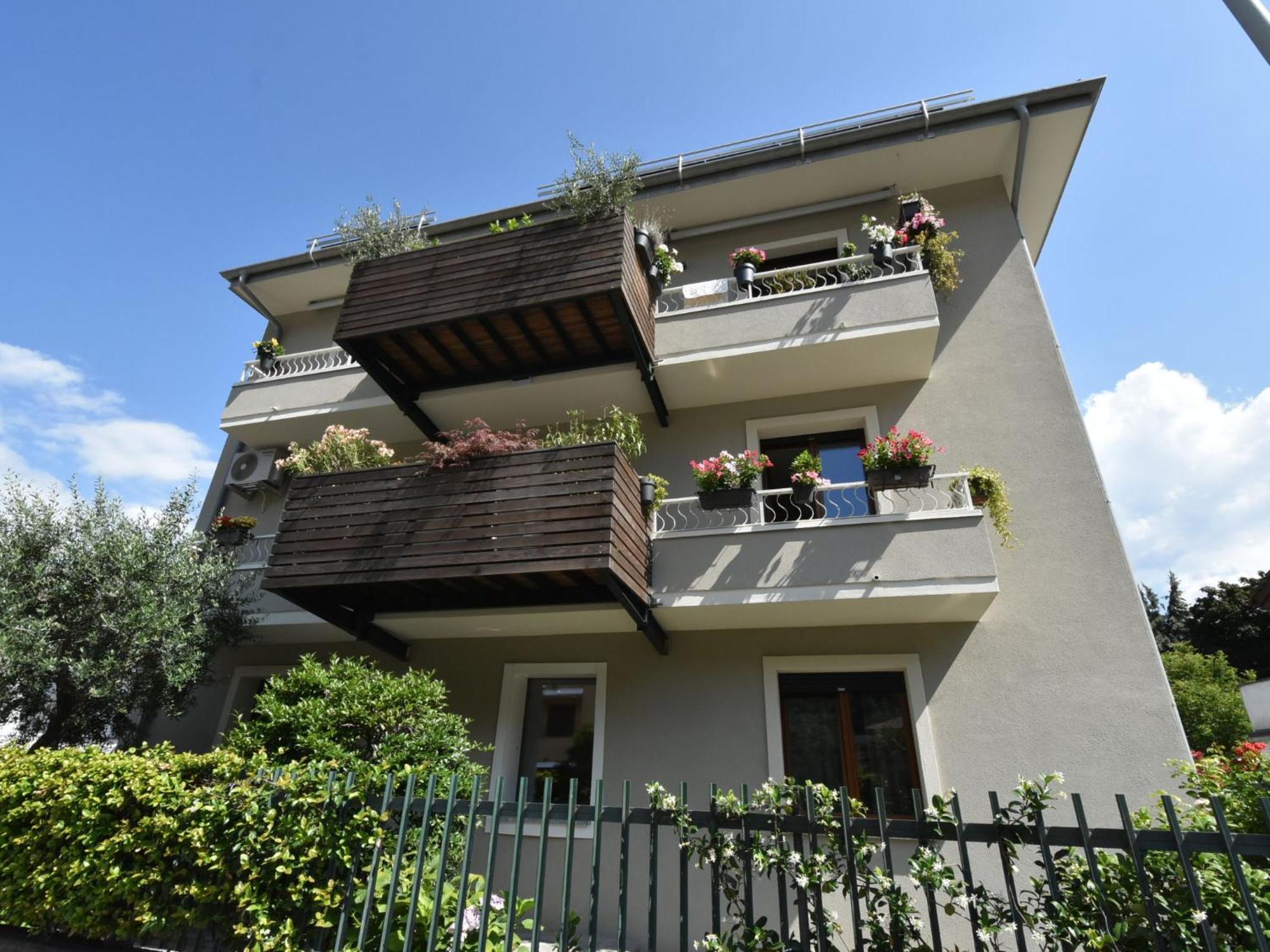 Apartment La Casa Di Lara By Interhome Морбеньо Экстерьер фото